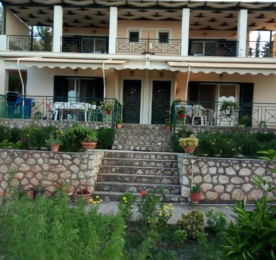 To Ampelaki Apartment Tsoukaladhes Luaran gambar