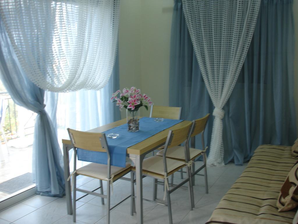 To Ampelaki Apartment Tsoukaladhes Bilik gambar